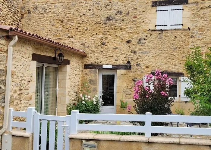 Perigord Noir Gite Les Sauges Rouges 3 Etoiles