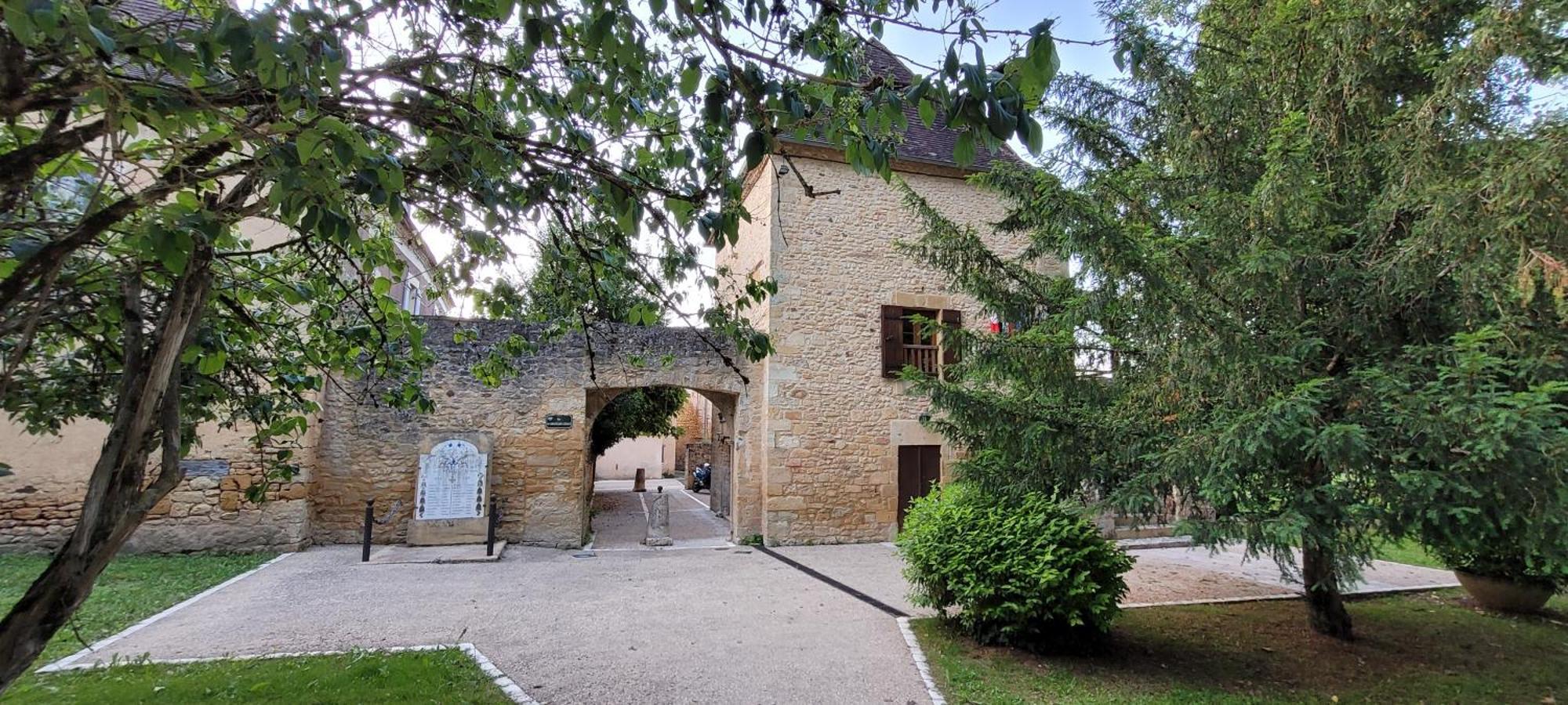 Perigord Noir Les Sauges Rouges 3 Etoiles *